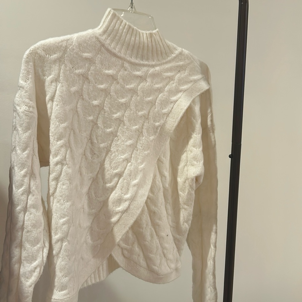 soft cream sweater (NEW)